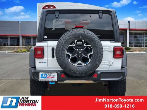 Used 2023 Jeep Wrangler Unlimited Rubicon 4xe w/ Cold Weather Group AWD/4WD image 7