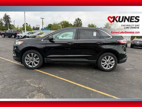 Used 2022 Ford Edge Titanium AWD/4WD image 10
