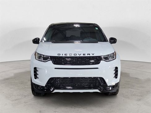 New 2025 Land Rover Discovery Sport Dynamic SE image 8