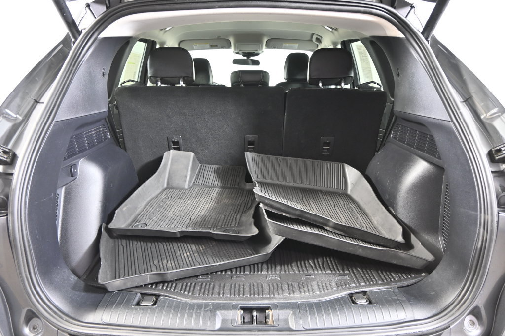 Used 2022 Ford Escape SEL w/ Equipment Group 302A AWD/4WD image 18