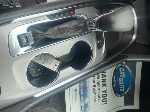 Used 2024 Chevrolet Malibu LT image 22