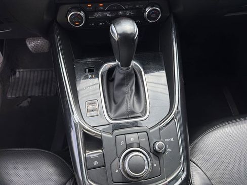 Used 2018 MAZDA CX-9 Touring w/ Touring Premium Package FWD image 20