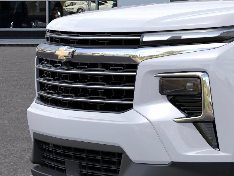 New 2027 Chevrolet Traverse LT w/ Driver Confidence Package FWD image 13