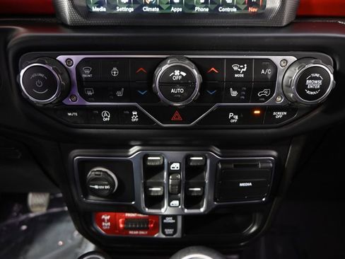 Used 2020 Jeep Gladiator Rubicon AWD/4WD image 31