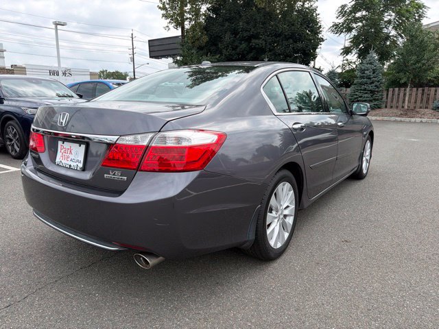 Used 2015 Honda Accord Touring image 5