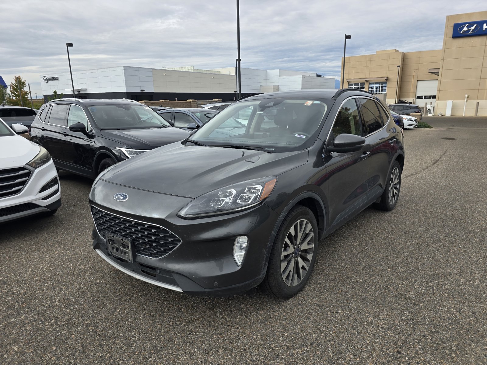 Used 2020 Ford Escape Titanium AWD/4WD image 13