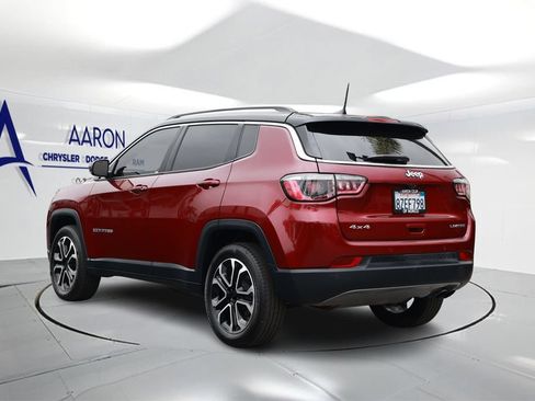Used 2022 Jeep Compass Limited w/ Sun and Sound Group AWD/4WD image 2