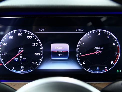 Used 2020 Mercedes-Benz E 350 4MATIC Sedan image 20