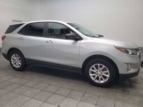 Used 2021 Chevrolet Equinox LS w/ LS Convenience Package AWD/4WD image 11