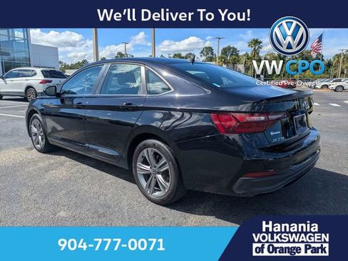 Certified 2024 Volkswagen Jetta SE FWD image 5
