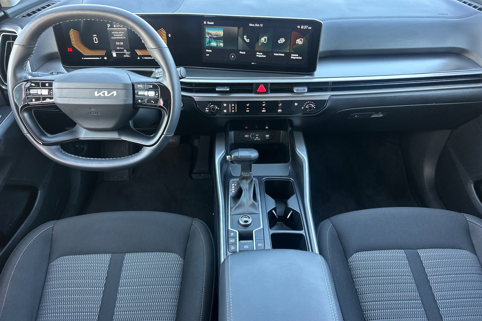 Certified 2026 Kia Sorento LX FWD image 16