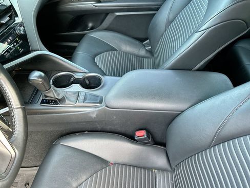 Used 2023 Toyota Camry SE FWD image 27
