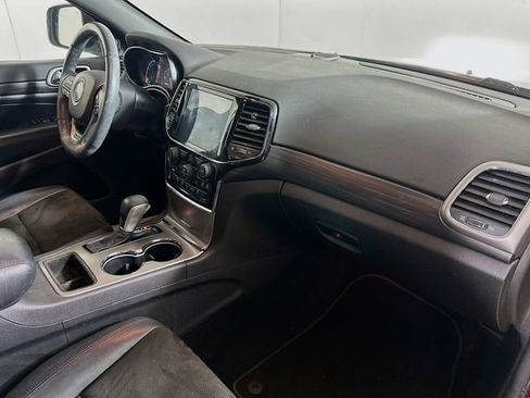 Used 2019 Jeep Grand Cherokee Altitude image 27