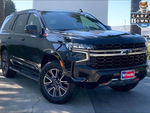 Used 2022 Chevrolet Tahoe Z71 w/ Luxury Package AWD/4WD image 2