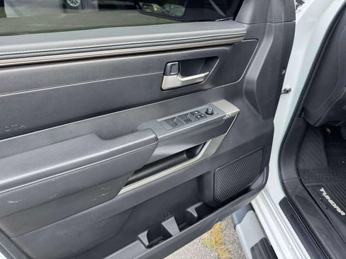 Used 2022 Toyota Tundra SR5 w/ SR5 Premium Package AWD/4WD image 18