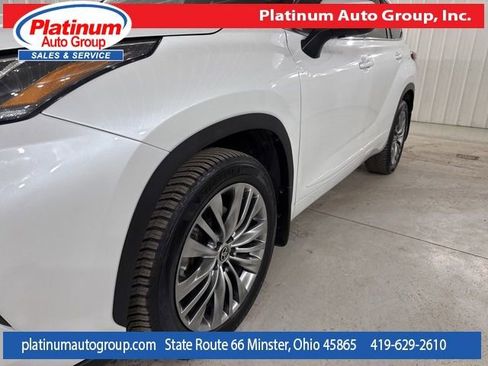 Used 2022 Toyota Highlander Platinum image 44