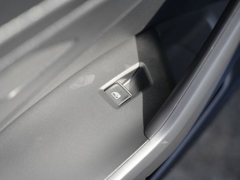 Used 2021 Volkswagen Jetta SE w/ SE Cold Weather Package FWD image 27