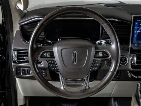 Used 2022 Lincoln Navigator Black Label image 16