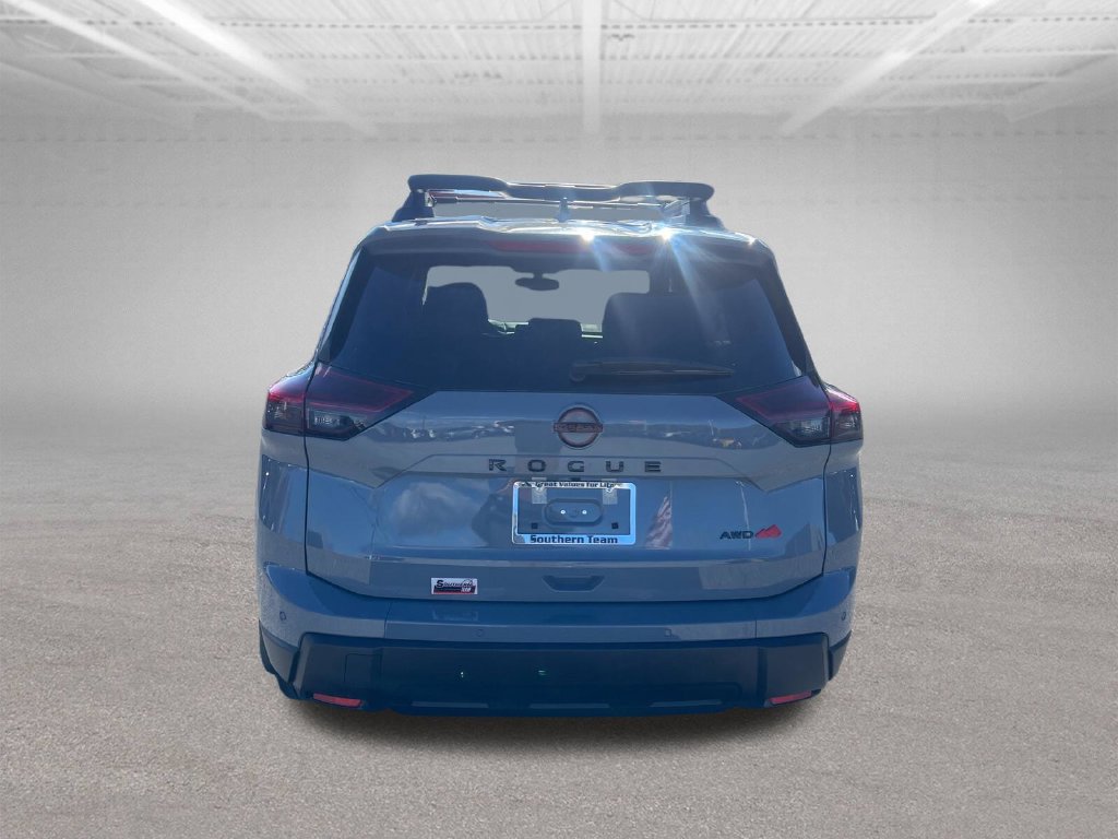 Certified 2026 Nissan Rogue SV AWD/4WD image 4