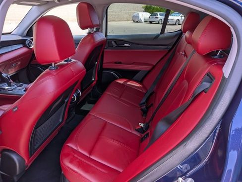 Used 2020 Alfa Romeo Stelvio Sprint w/ Nero Edizione image 20