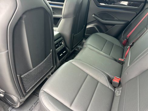 Used 2025 Porsche Macan 4 Electric AWD/4WD image 13