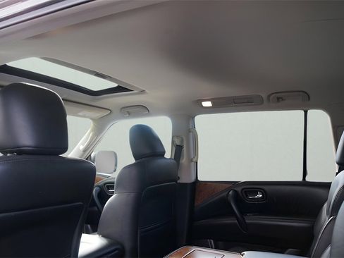 Used 2023 Nissan Armada SL w/ Captain's Chairs Package image 11