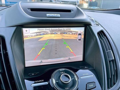 Used 2017 Ford Escape Titanium image 27