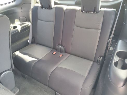 Certified 2019 Nissan Pathfinder SV image 15