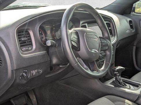 Used 2018 Dodge Charger SXT w/ Blacktop Package image 2