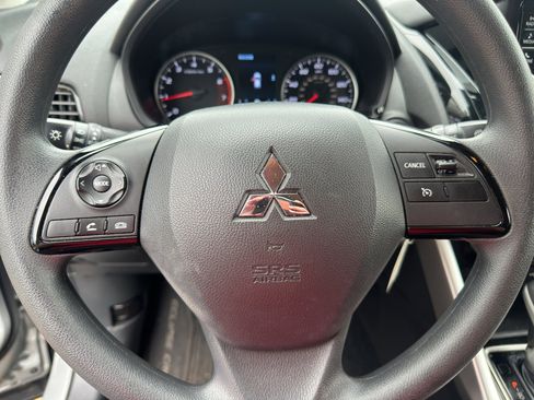 Used 2025 Mitsubishi Eclipse Cross ES AWD/4WD image 17