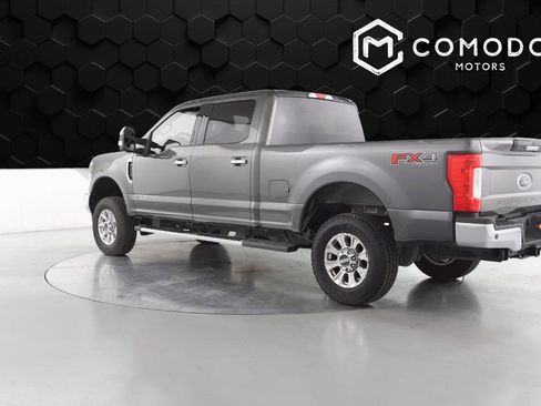 Used 2018 Ford F250 XLT w/ XLT Premium Package image 5