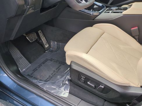 Used 2025 BMW X3 xDrive30i w/ Premium Package image 17