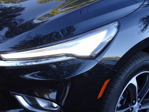 Used 2022 Buick Enclave Essence w/ Experience Buick Package image 32