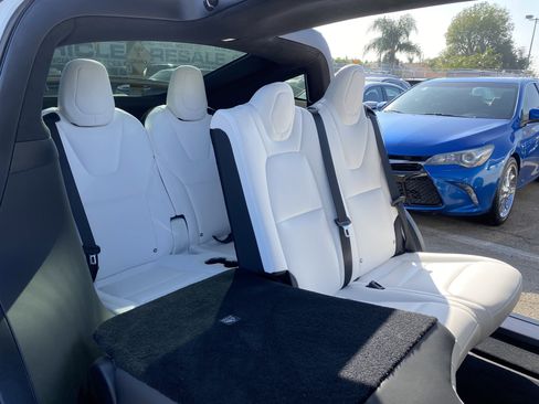 Used 2017 Tesla Model X P100D image 21