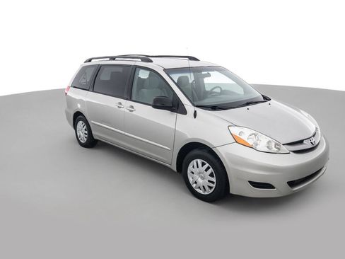 Used 2007 Toyota Sienna LE FWD image 3