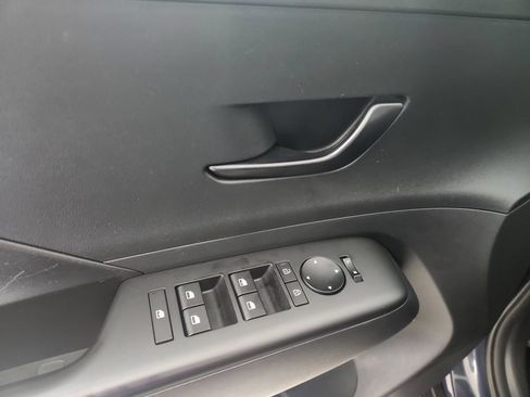 Used 2025 Hyundai Kona SEL AWD/4WD image 23