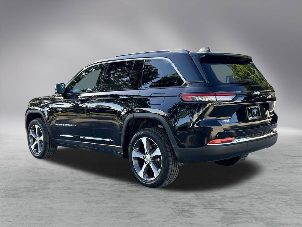 Certified 2025 Jeep Grand Cherokee Limited RWD image 7