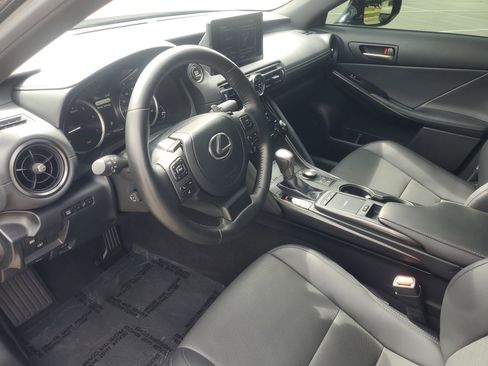 Used 2025 Lexus IS 300 w/ Premium Package image 20