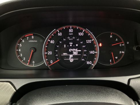 Used 2016 Honda Accord Sport image 33