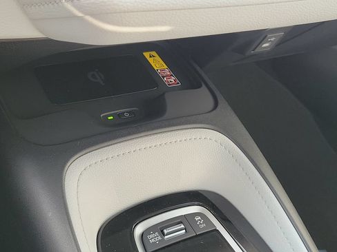 New 2026 Toyota Corolla SE FWD image 17
