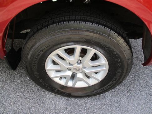 Used 2016 Nissan Frontier SV RWD image 28