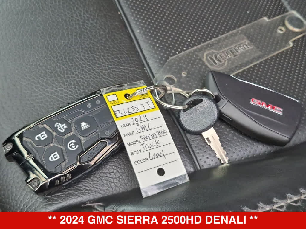 Used 2024 GMC Sierra 2500 Denali w/ Denali Reserve Package AWD/4WD image 36