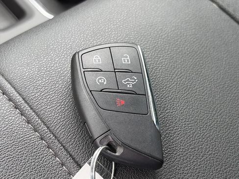Used 2025 Chevrolet Silverado 1500 RST AWD/4WD image 20
