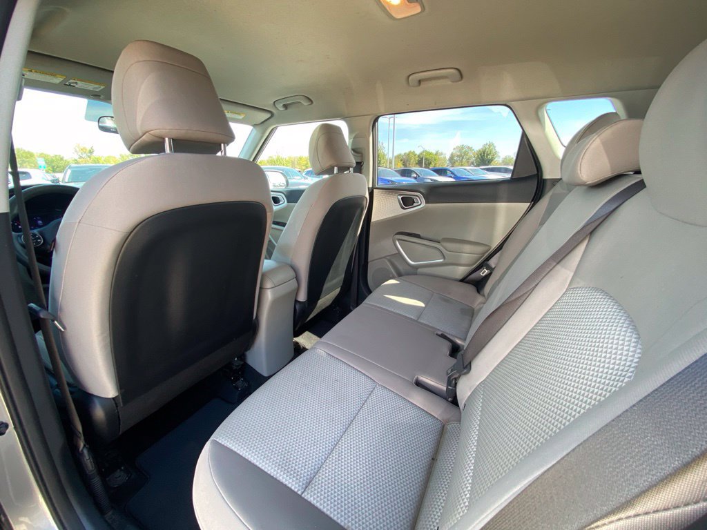 Used 2022 Kia Soul LX FWD image 18