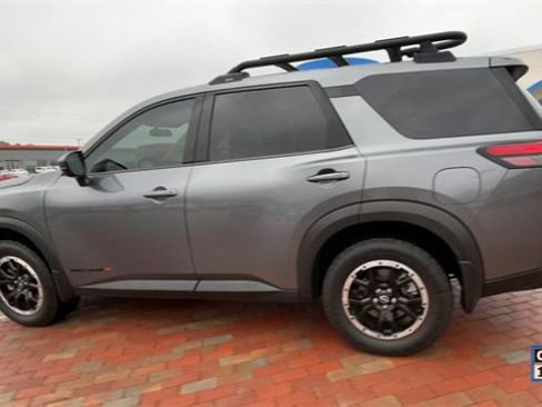 Used 2024 Nissan Pathfinder Rock Creek image 7