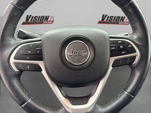 Used 2018 Jeep Cherokee Trailhawk image 23