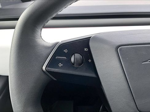 Used 2024 Tesla Cybertruck AWD Crew Cab image 18