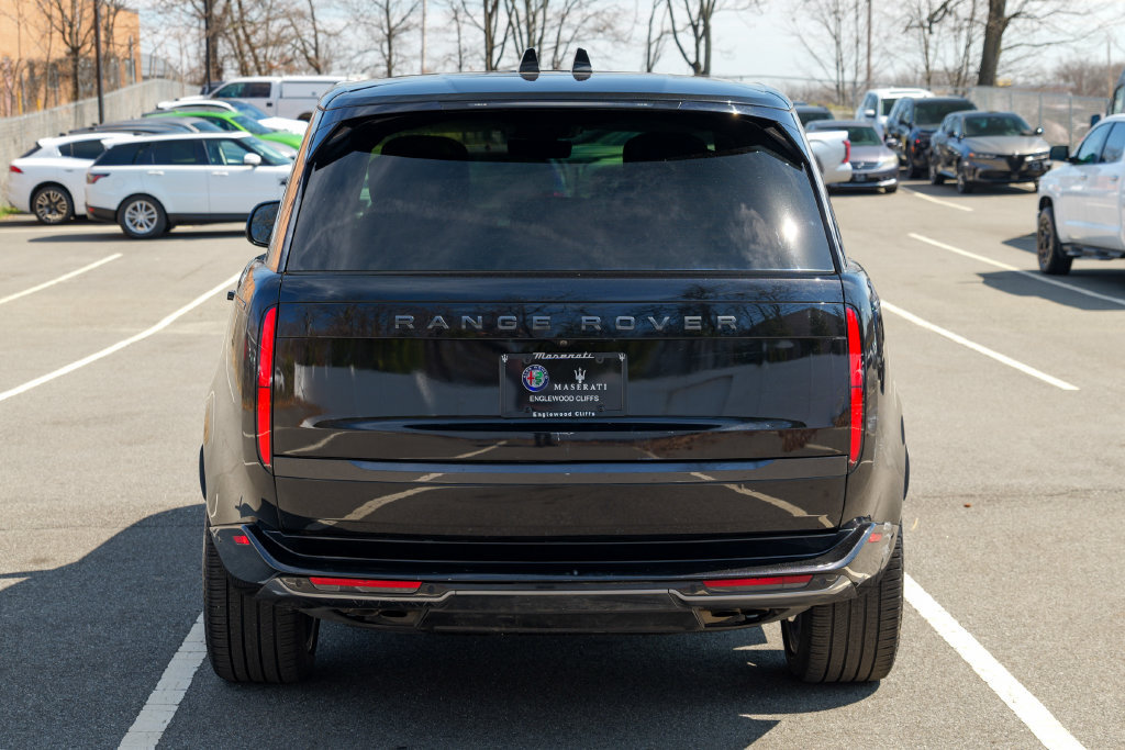 Used 2023 Land Rover Range Rover Autobiography AWD/4WD image 6