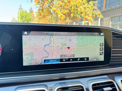 Used 2020 Mercedes-Benz GLS 450 4MATIC image 17