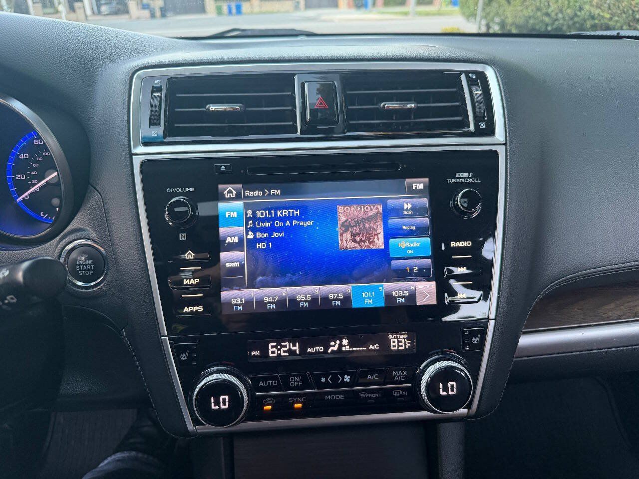 Used 2018 Subaru Outback 2.5i Touring AWD/4WD image 33